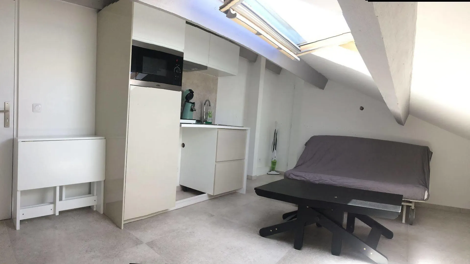 Appartement Marseille 5/5 0*,